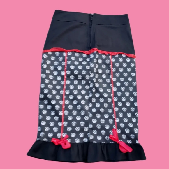 Too Fast Brand skirt - Picture 2 of 2